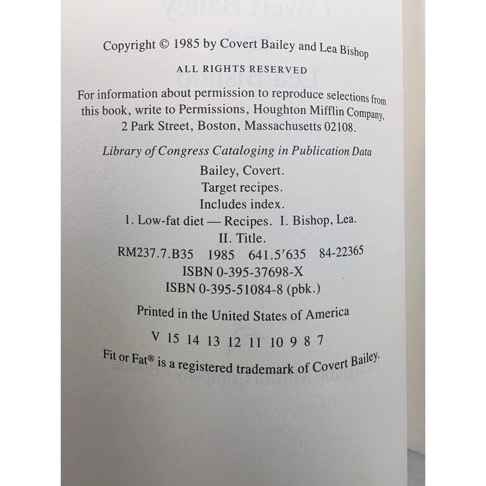 Fit or Fat Target Recipes Cookbook by Covert Bailey & Lea‎ Bishop VTG Diet 1985